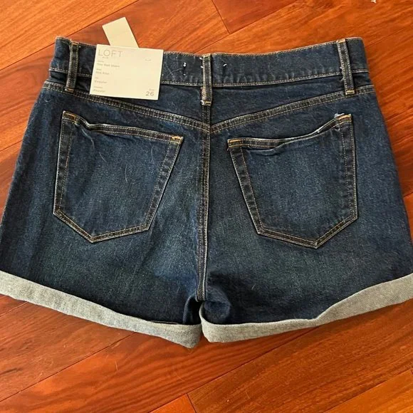 NWT LOFT Denim Roll Short, sz 26/2 mid-rise - Picture 4 of 4